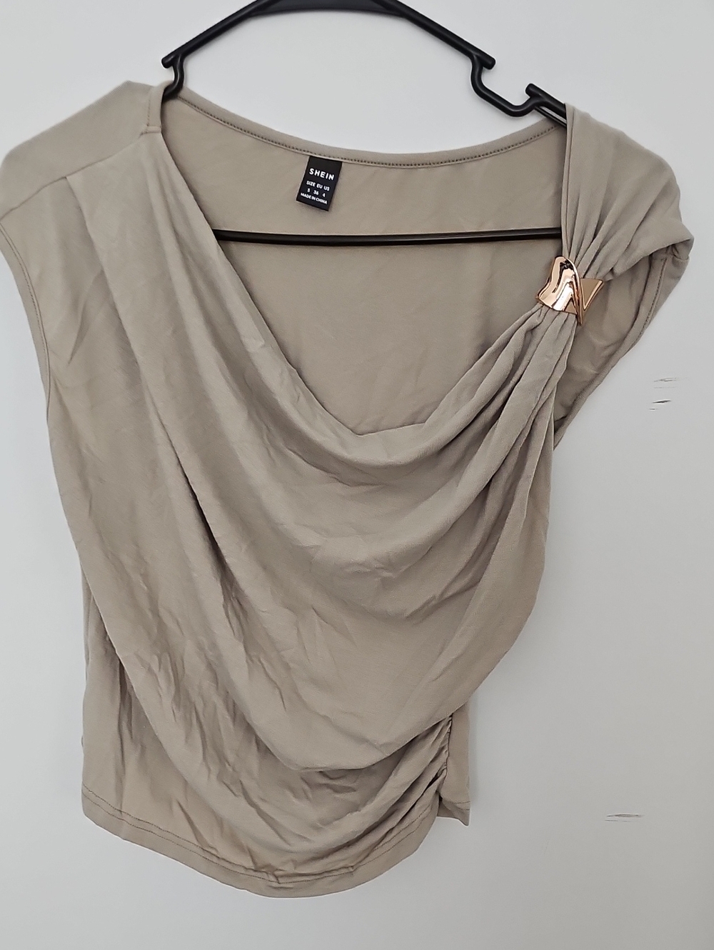 SHEIN Taupe One-Shoulder Draped Camisole with Gold Accent